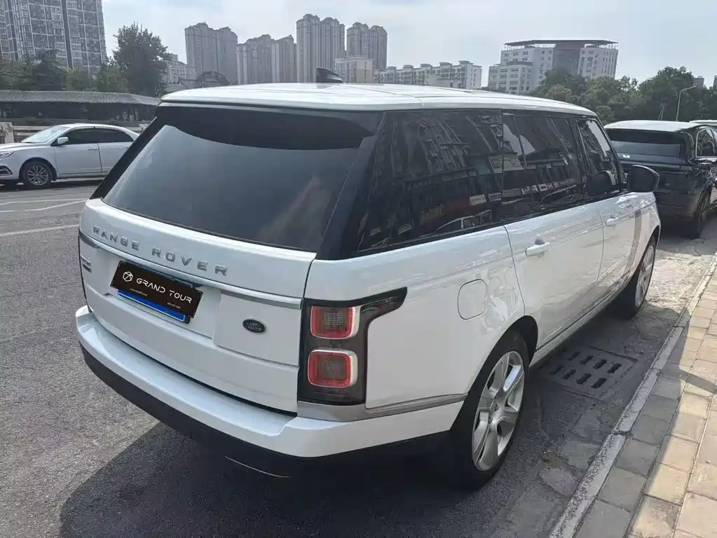 Land Rover Range Rover — миниатюра 7