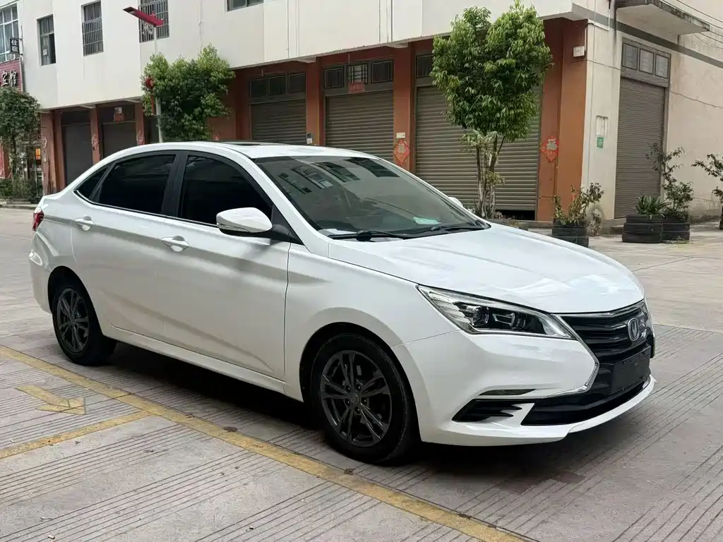 Changan Eado DT — миниатюра 3