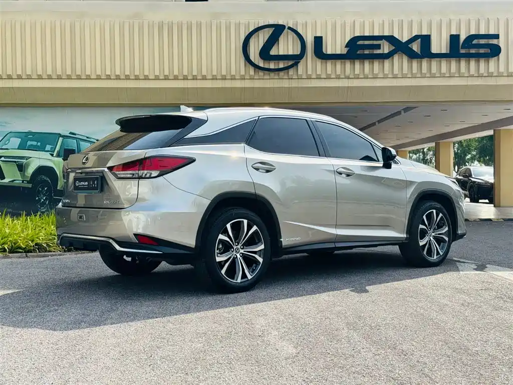 Lexus RX — миниатюра 7