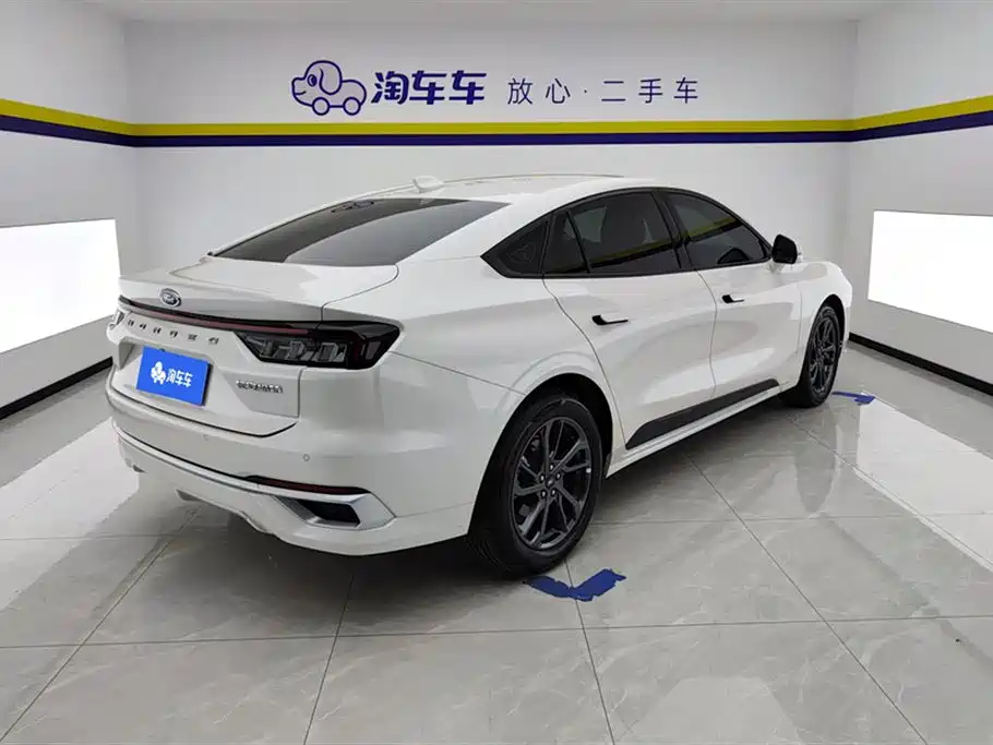 Ford Mondeo 2025 1.5T EcoBoost Luxury