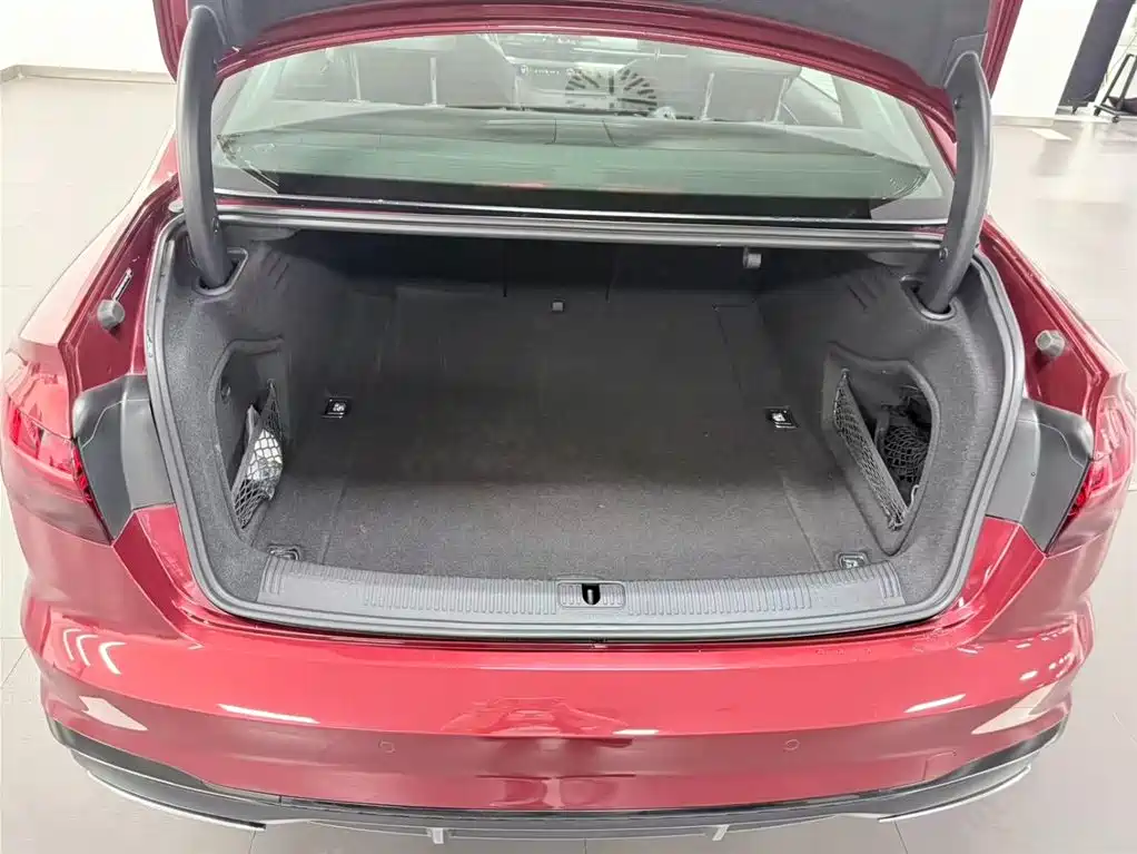 Audi A4L 2022 40 TFSI Luxury