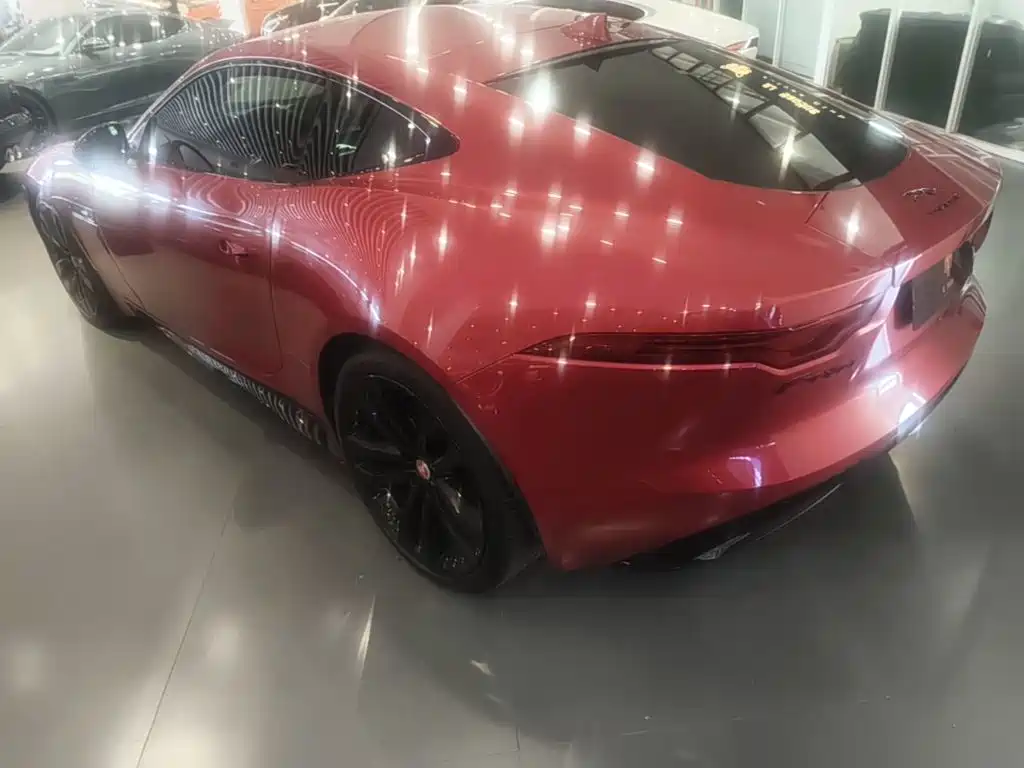 Jaguar F-Type 2023 P300 R-DYNAMIC BLACK
