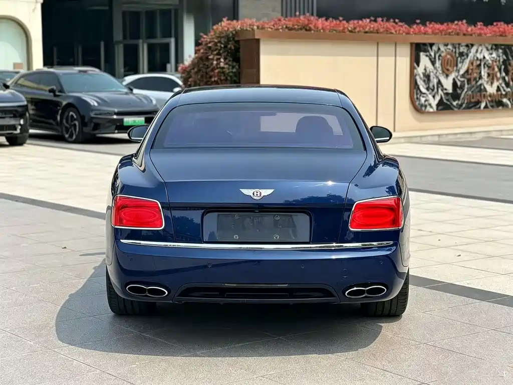 Bentley Flying Spur 2016 4.0T V8 Standard