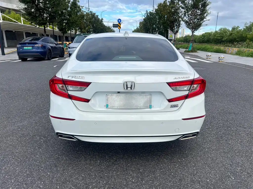 Honda Accord — миниатюра 6