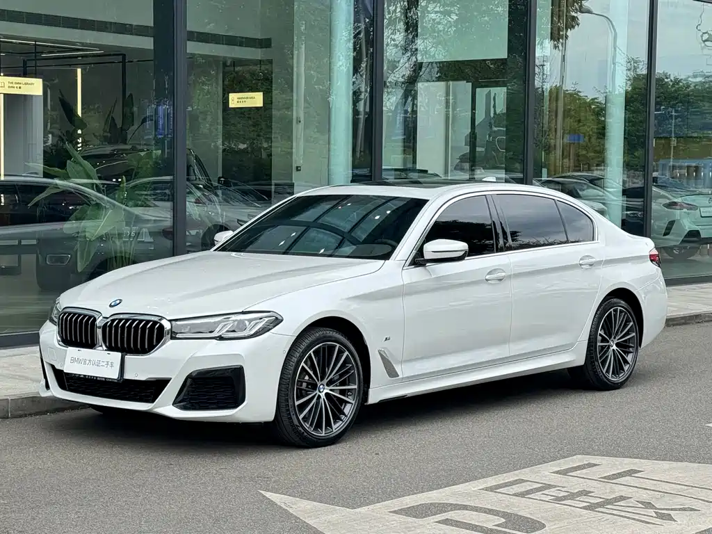 BMW 5 Series 2023