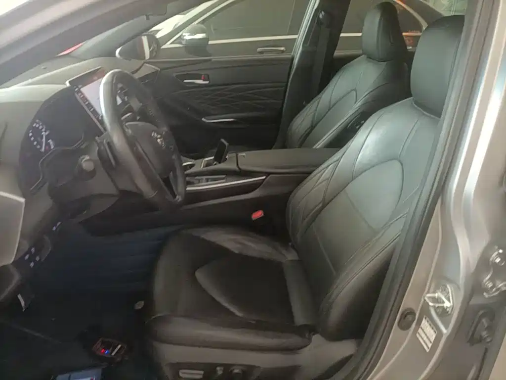 Toyota Avalon — миниатюра 15