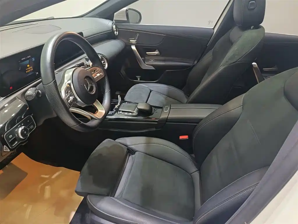 Mercedes-Benz A-Class A 2021 A 200 L Sport Fashion