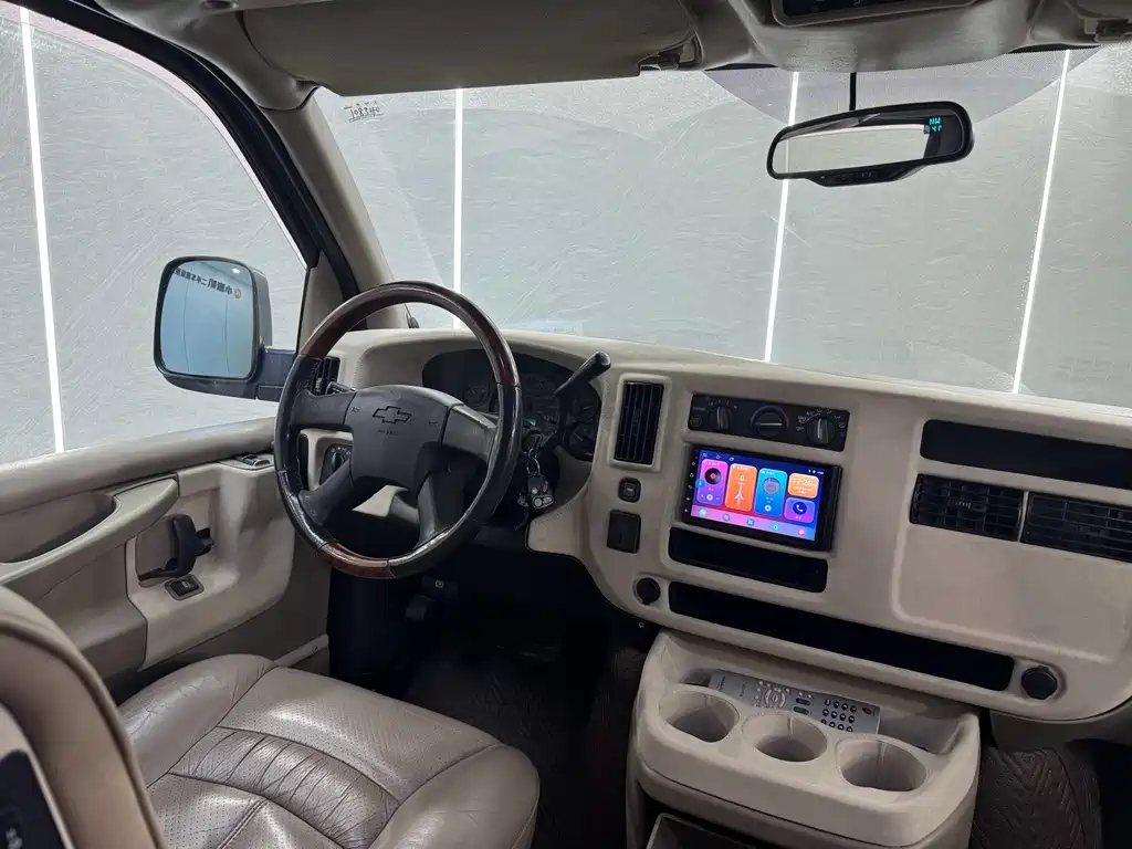 Chevrolet Express 2009 5.6L AT