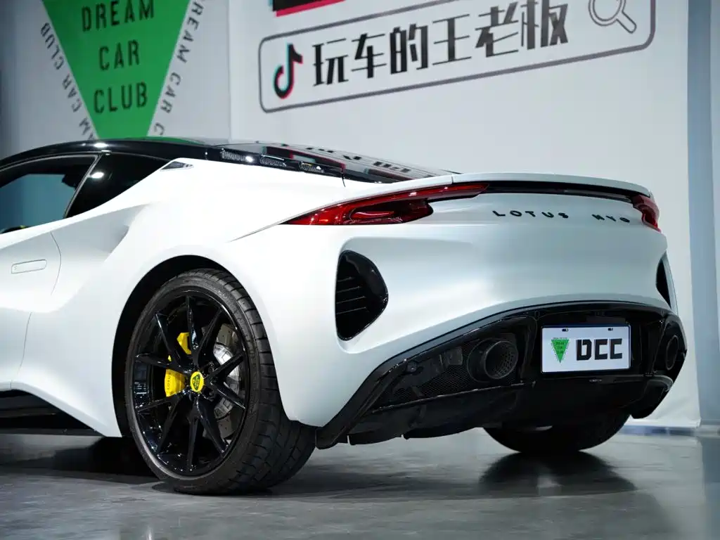 Lotus Emira — миниатюра 43