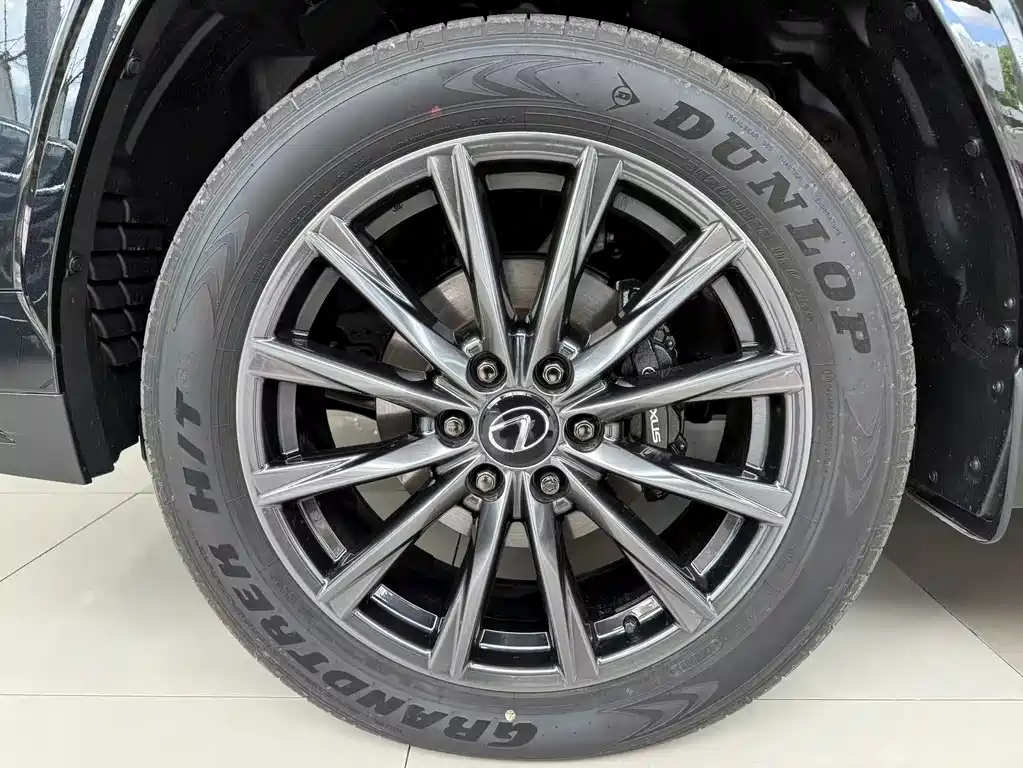 Lexus LX 2026 600