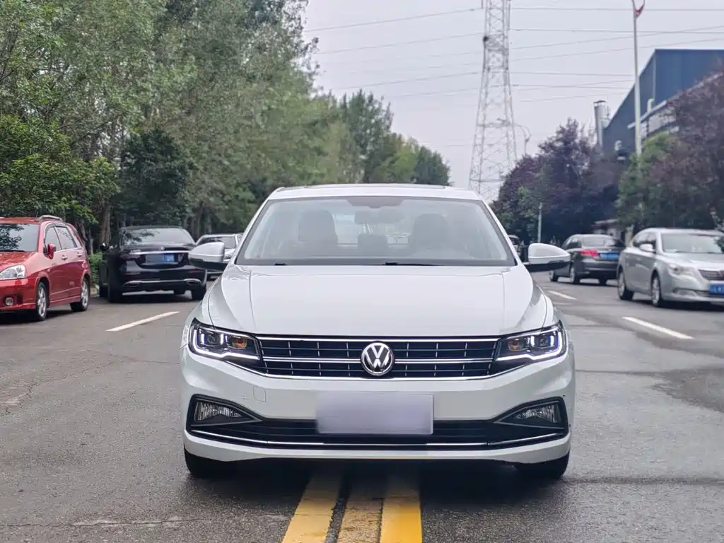 Volkswagen Bora — миниатюра 3