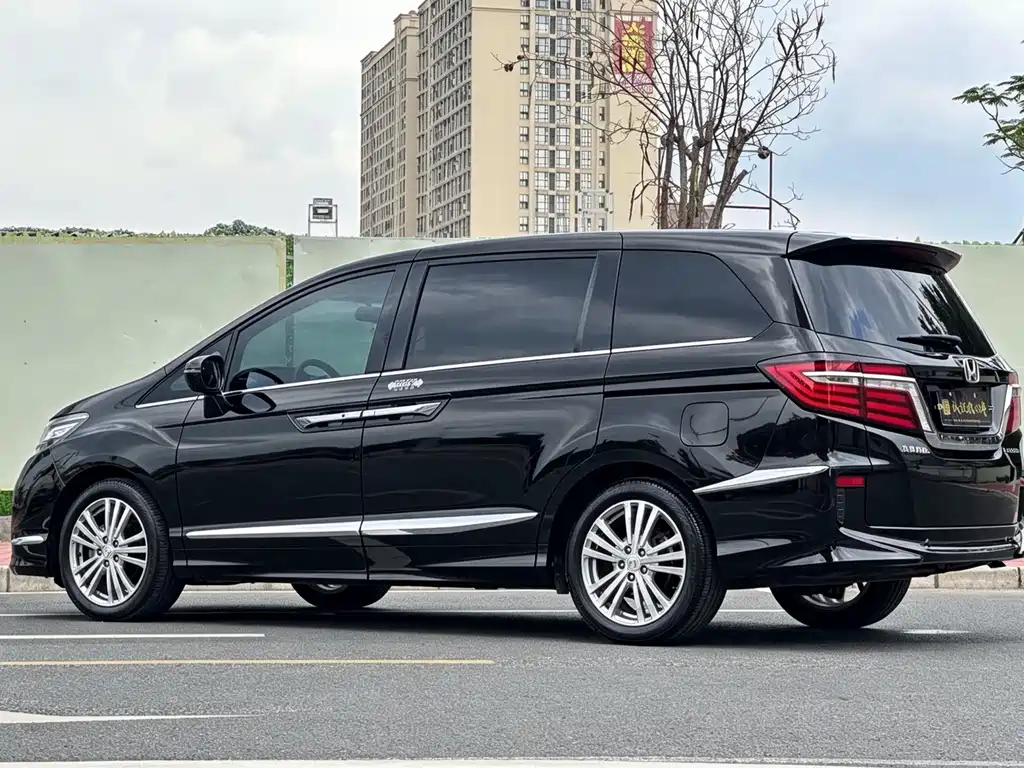 Honda Elysion — миниатюра 6