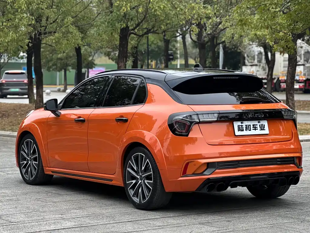 LYNK & CO. 02 HATCHBACK