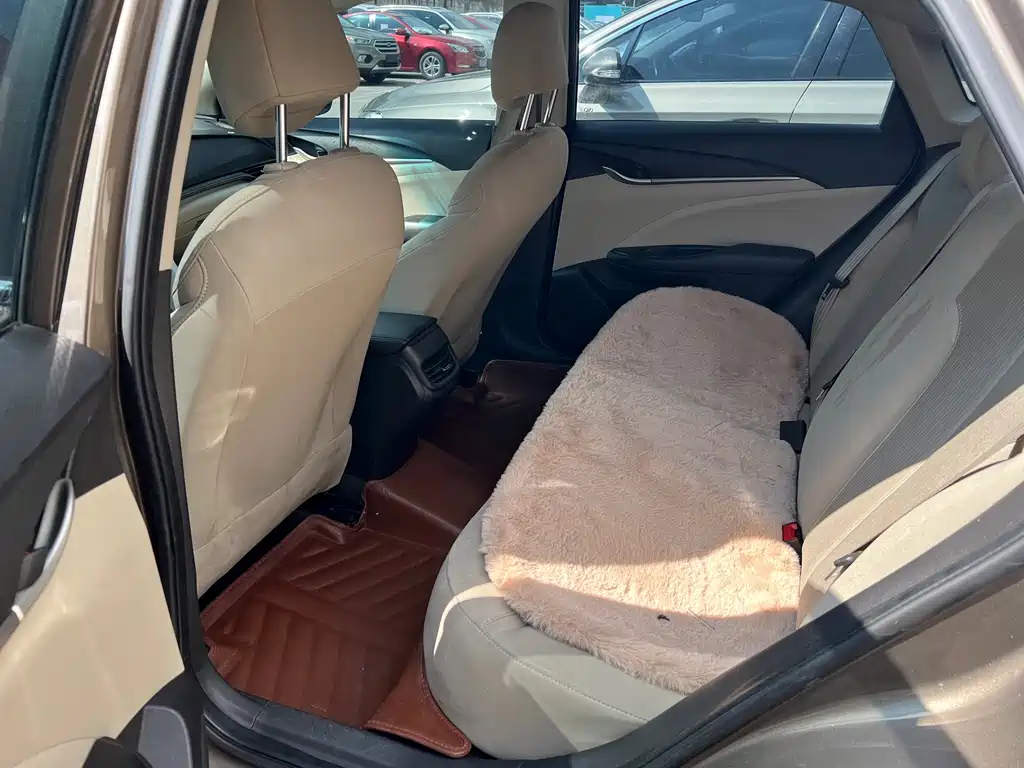 Buick Excelle — миниатюра 5