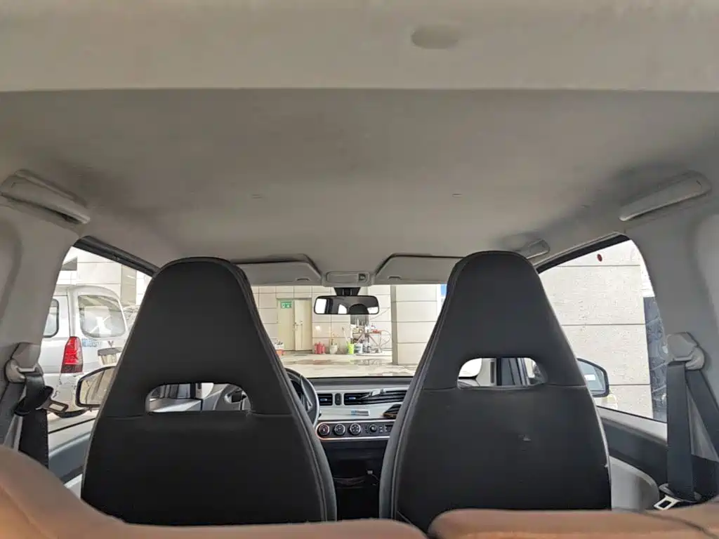 Wuling MINIEV — миниатюра 18