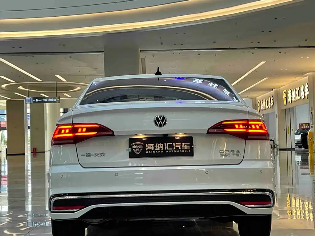 Volkswagen Bora — миниатюра 5