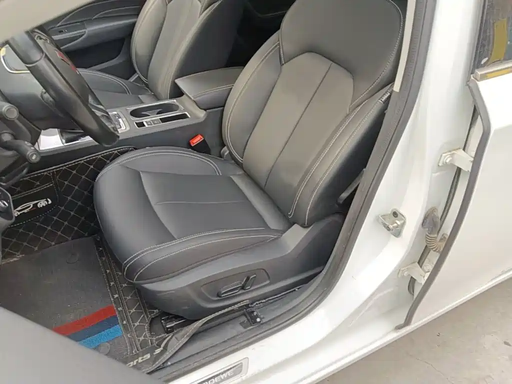 Roewe i6 Classic — миниатюра 15