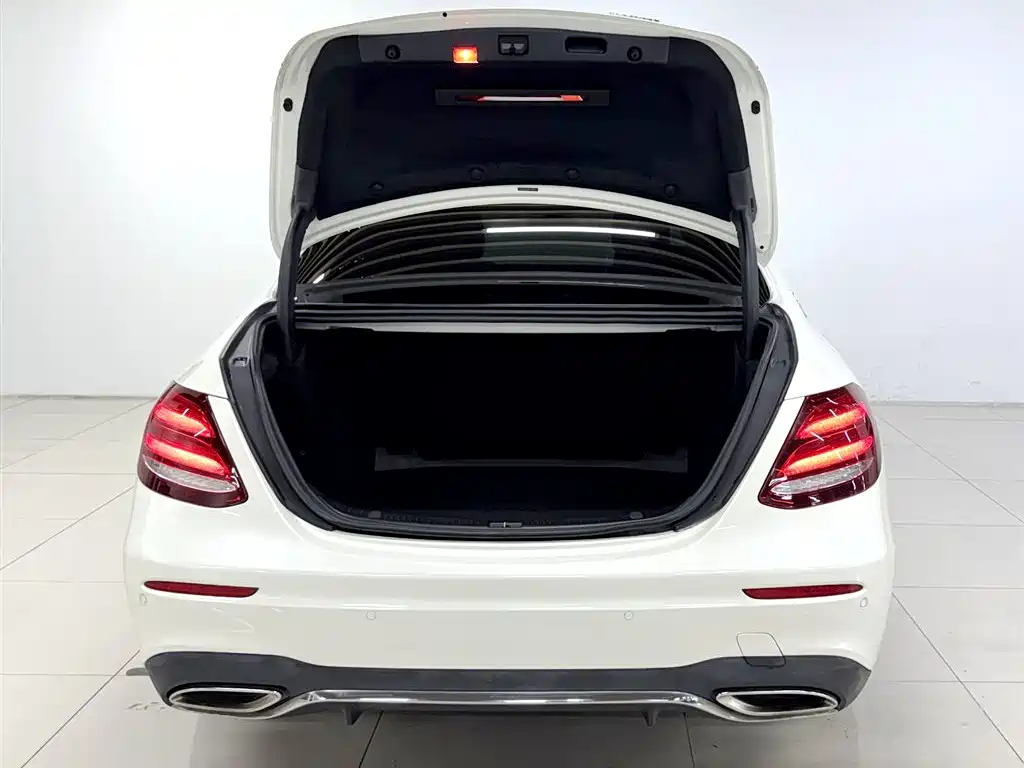 Mercedes-Benz E-Class E 2017 E 300 L Sport Fashion
