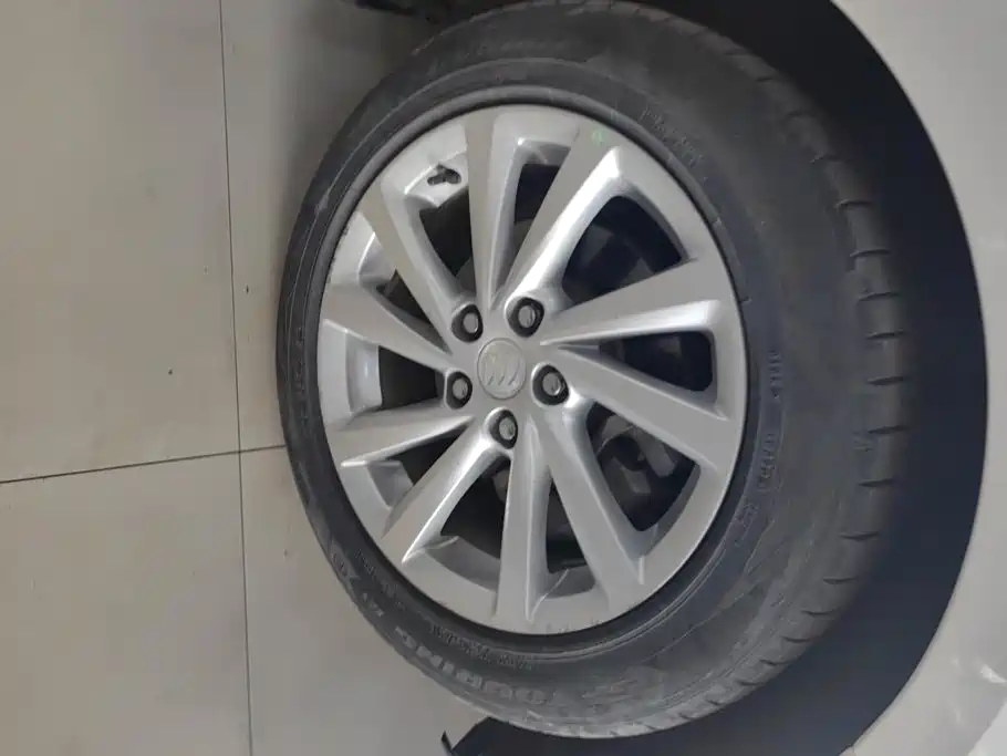 Buick Verano — миниатюра 6