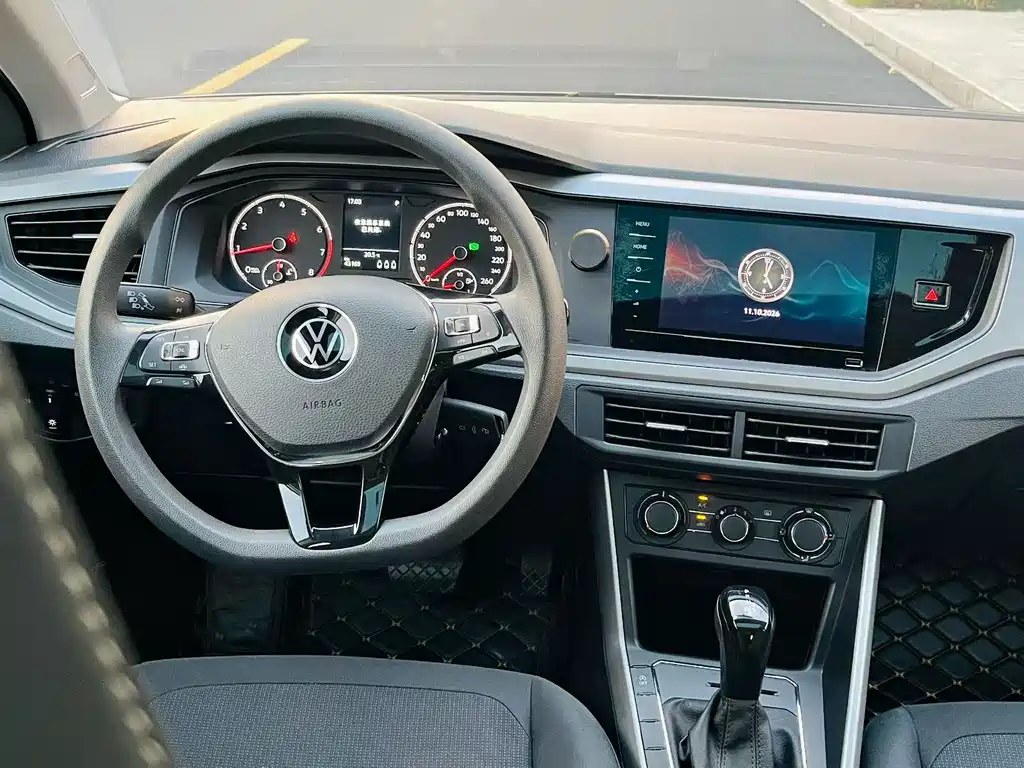Volkswagen Polo — миниатюра 5