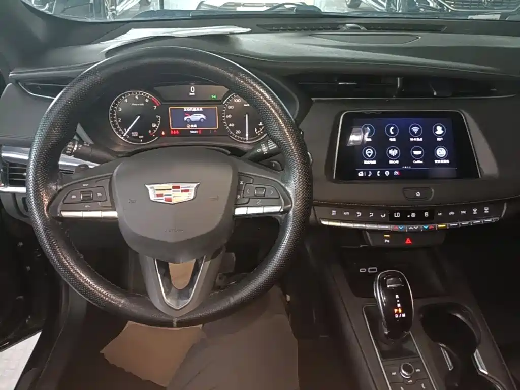 Cadillac XT4 — миниатюра 10