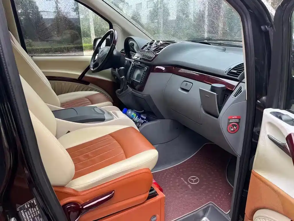Mercedes-Benz Vito — миниатюра 5