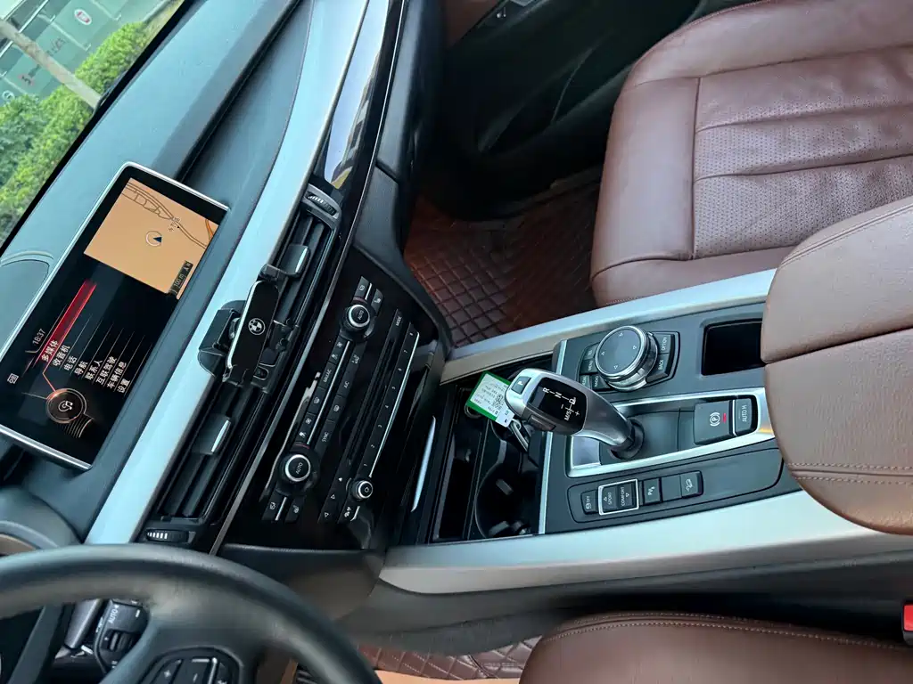 BMW X5 (Import) — миниатюра 26