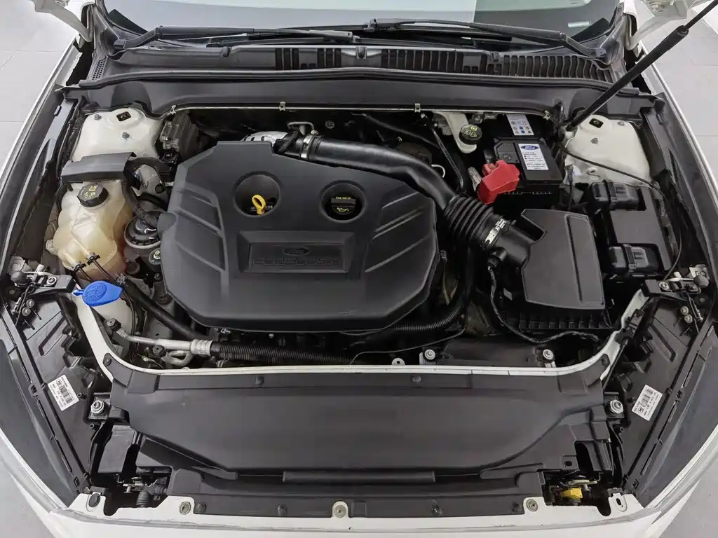 Ford Mondeo 2013 2.0L GTDi200 Luxury