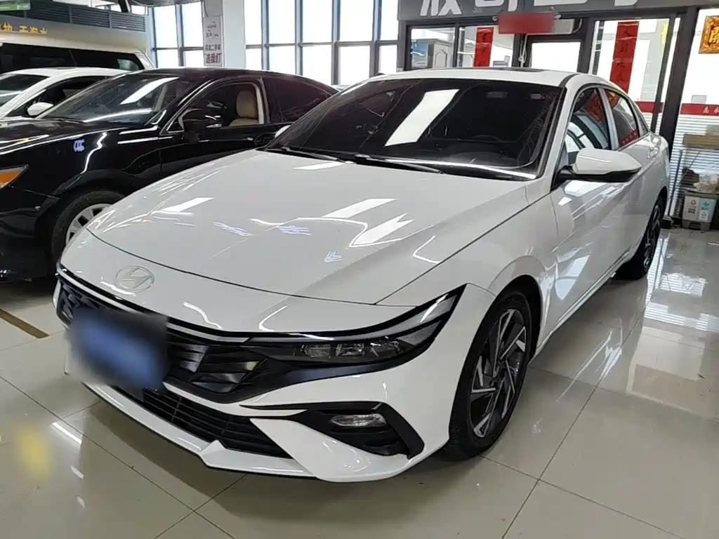 Hyundai Elantra — миниатюра 2