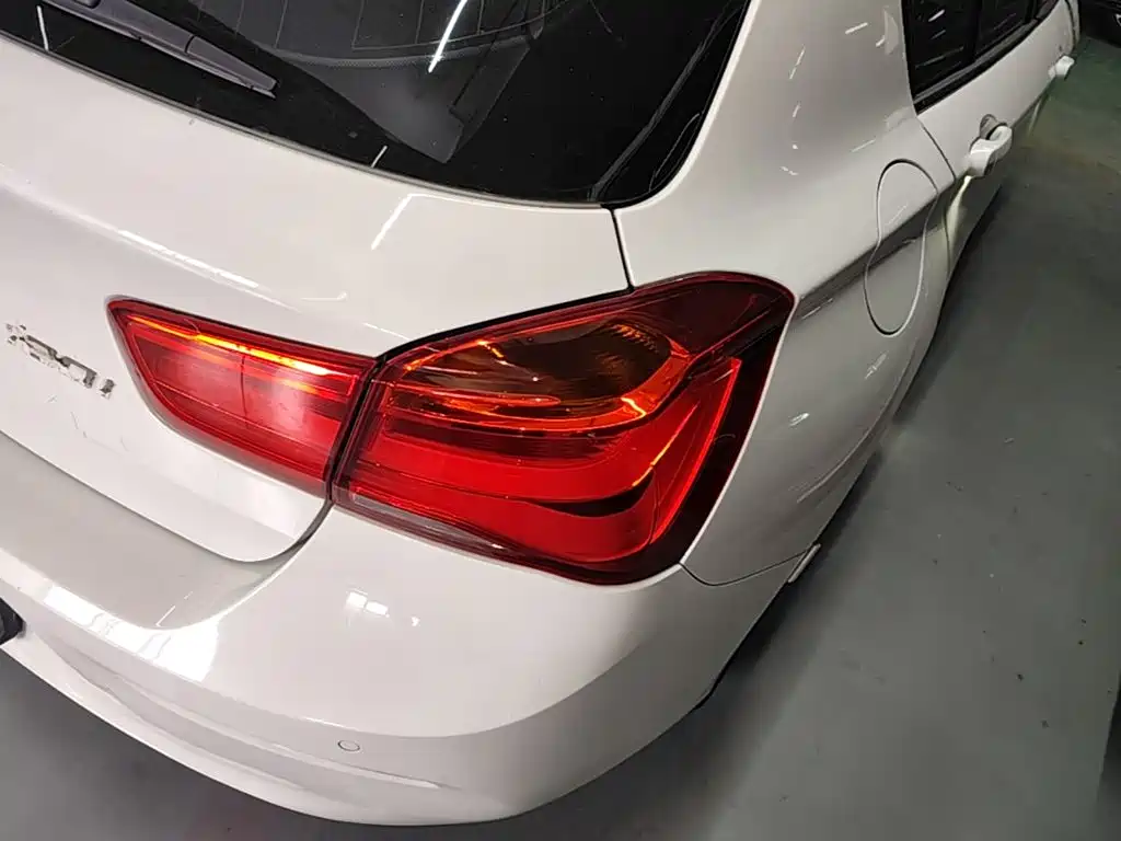 BMW 1 Series (Import) — миниатюра 8