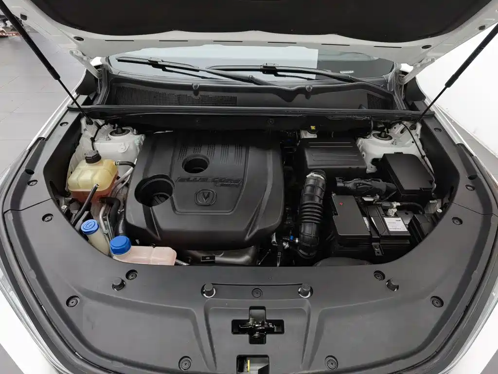 Changan Changan CS75PLUS — миниатюра 6