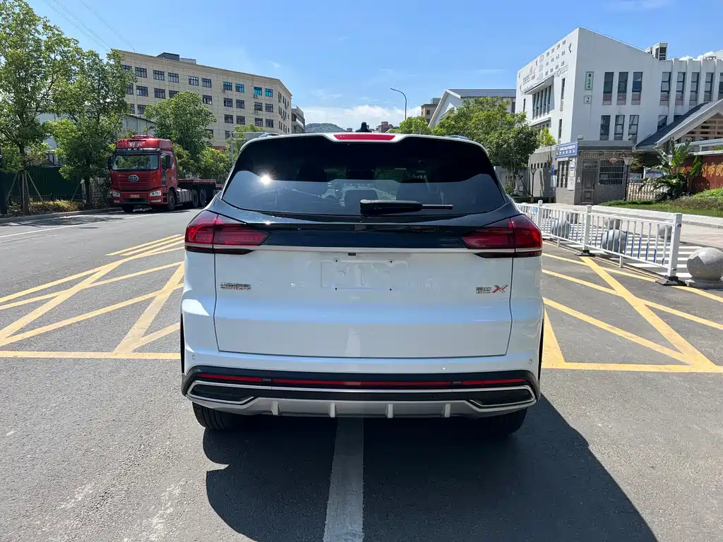 Geely Boyue — миниатюра 10
