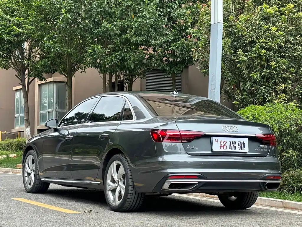 Audi A4L 2020 40 TFSI Luxury