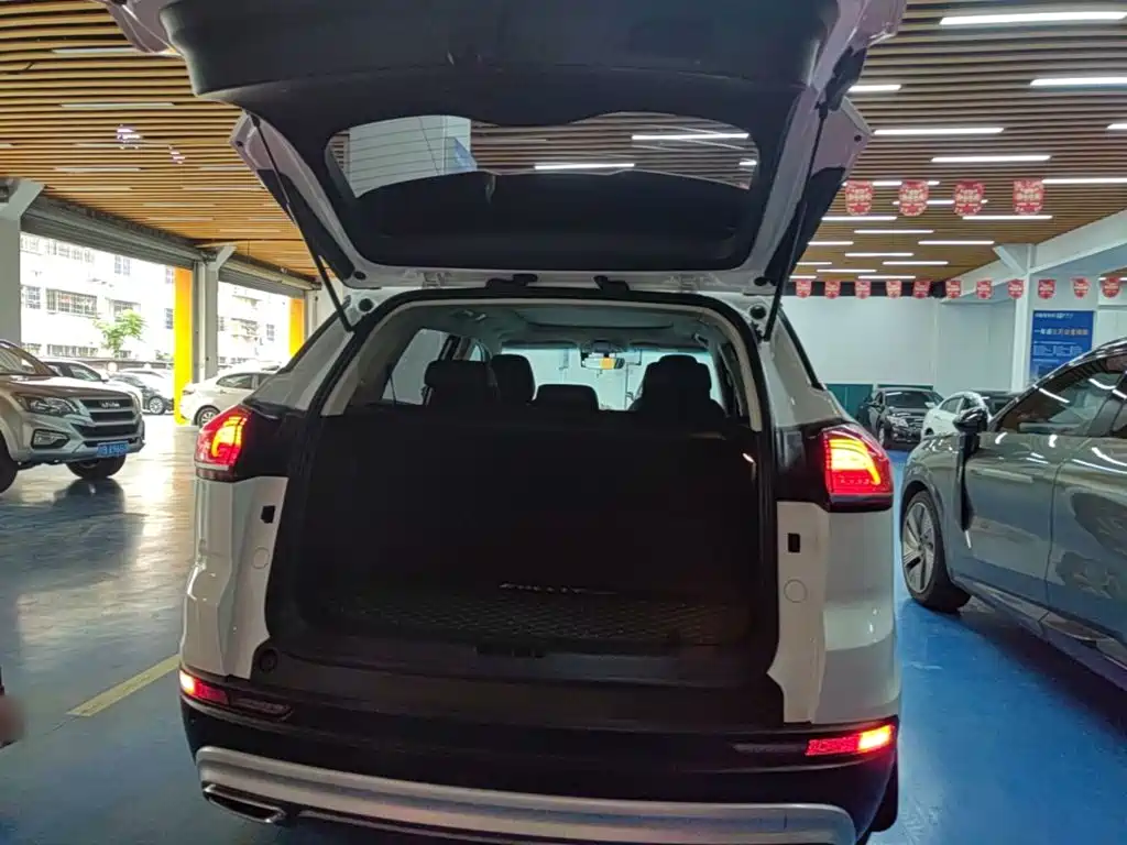 Geely Boyue — миниатюра 19