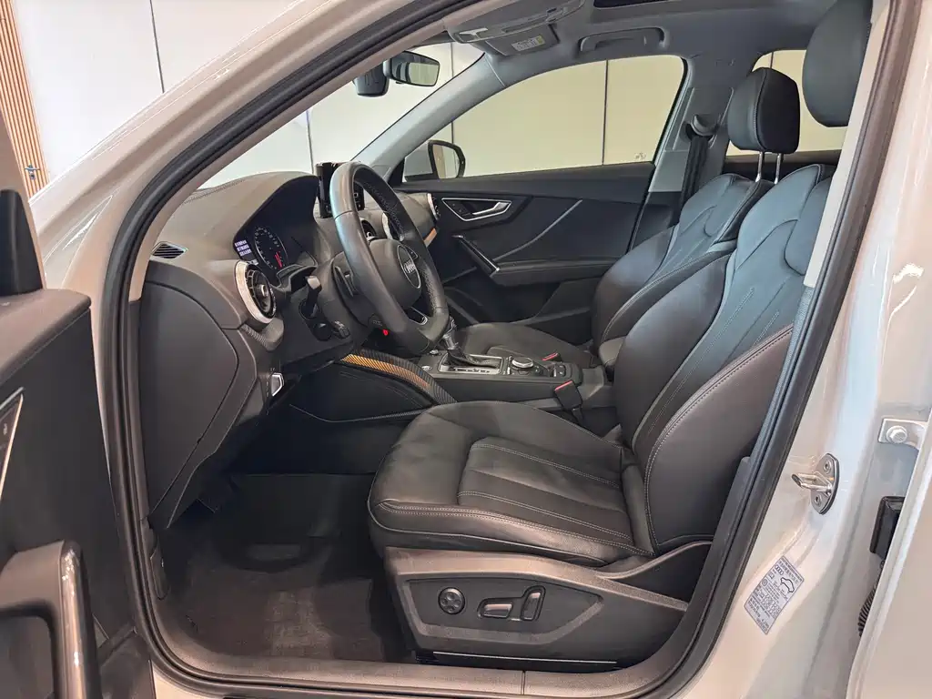 Audi Q2L — миниатюра 5