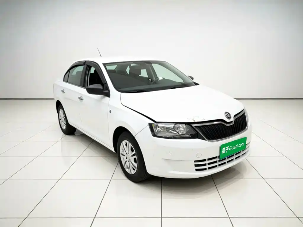 Skoda Rapid — миниатюра 3