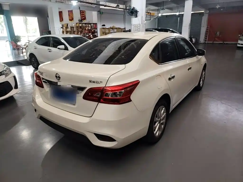 Nissan Sylphy — миниатюра 7