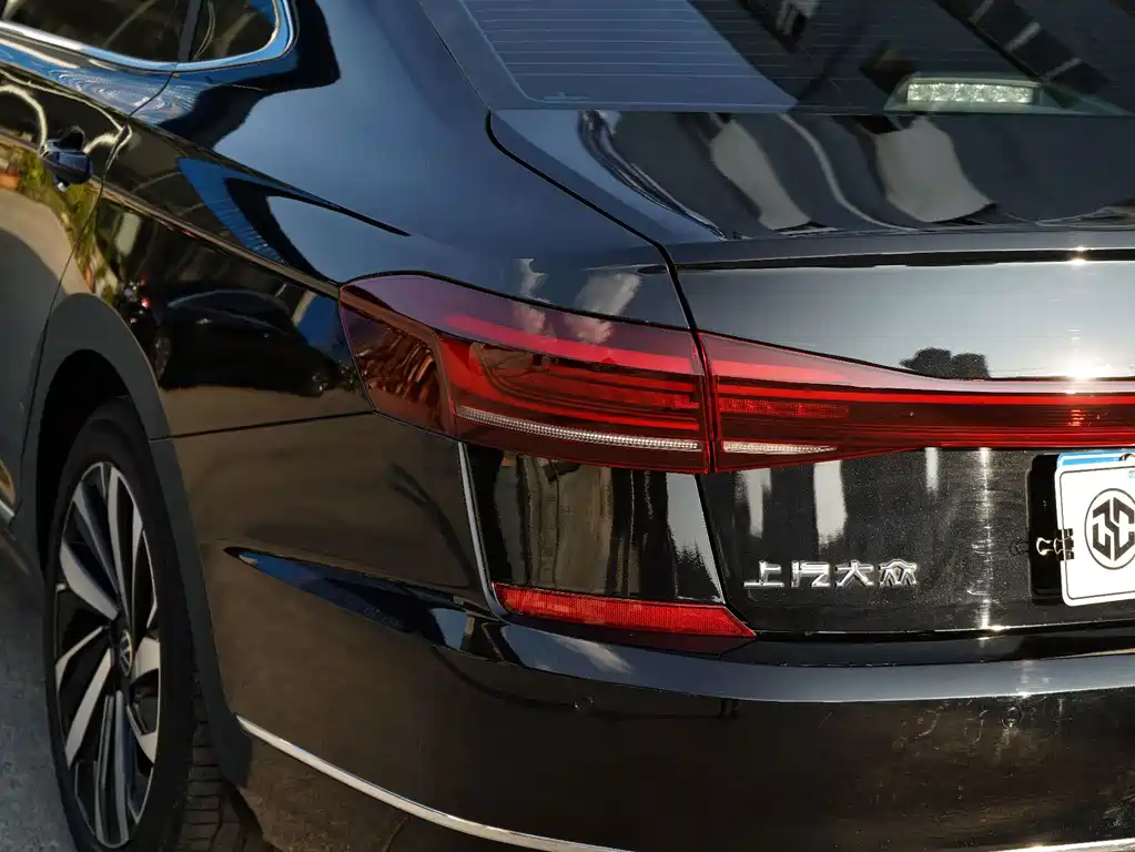 Volkswagen Passat — миниатюра 14