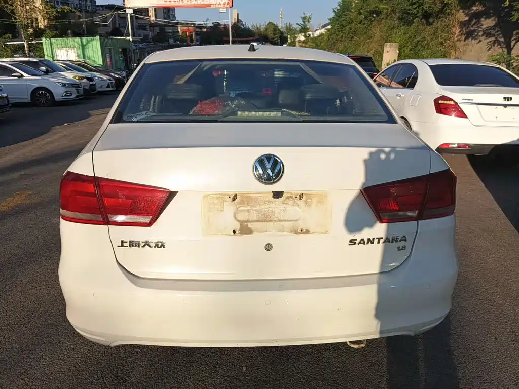 Volkswagen Santana — миниатюра 9