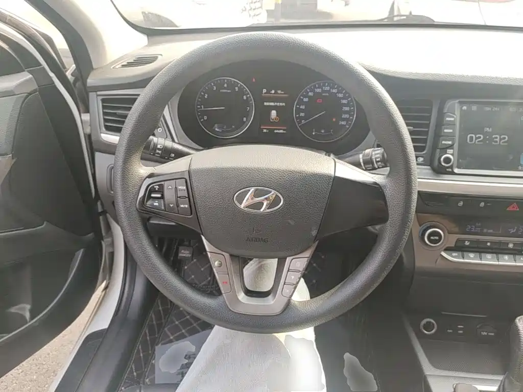 Hyundai Mistra — миниатюра 11