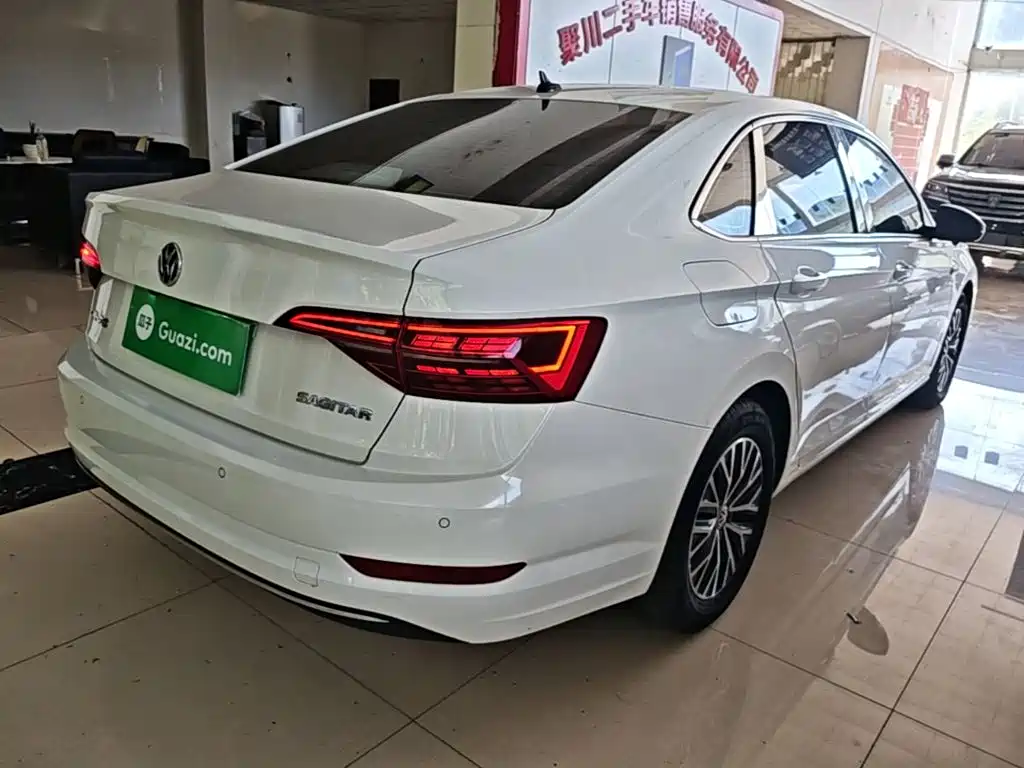 Volkswagen Sagitar — миниатюра 7