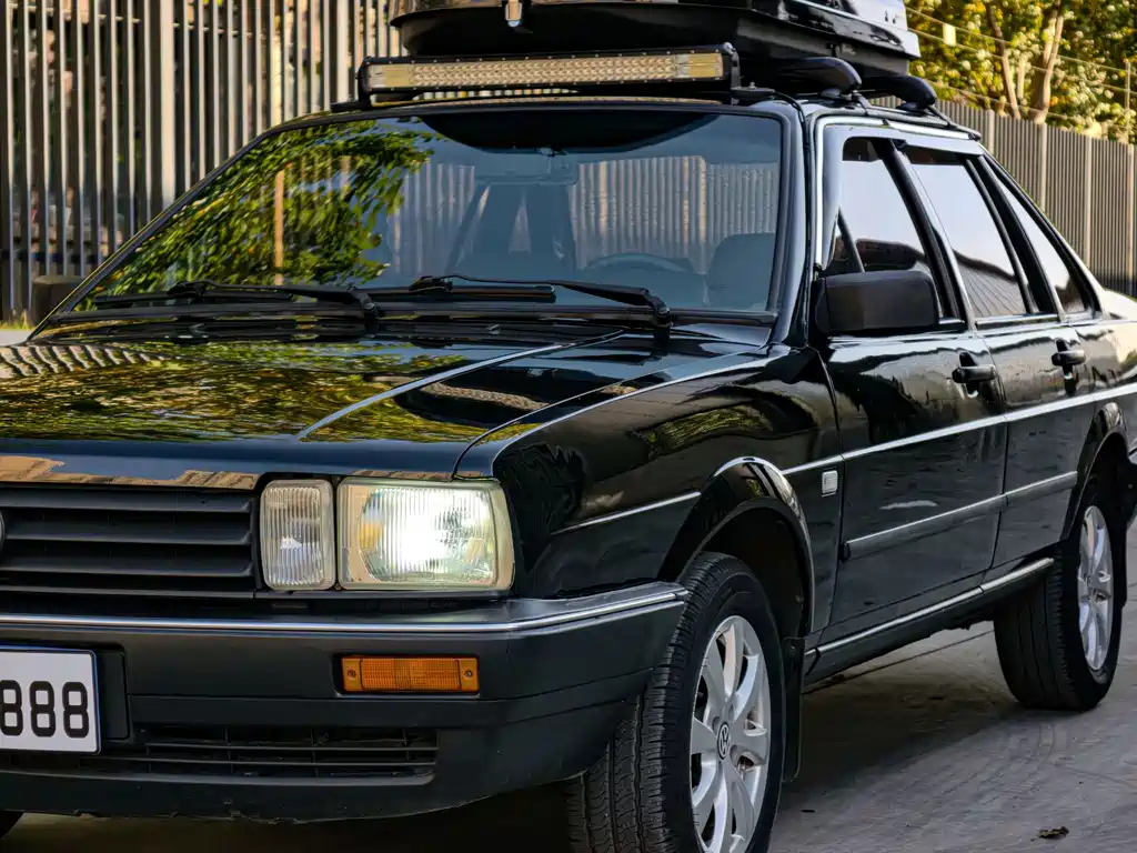 Volkswagen Santana Classic — миниатюра 4