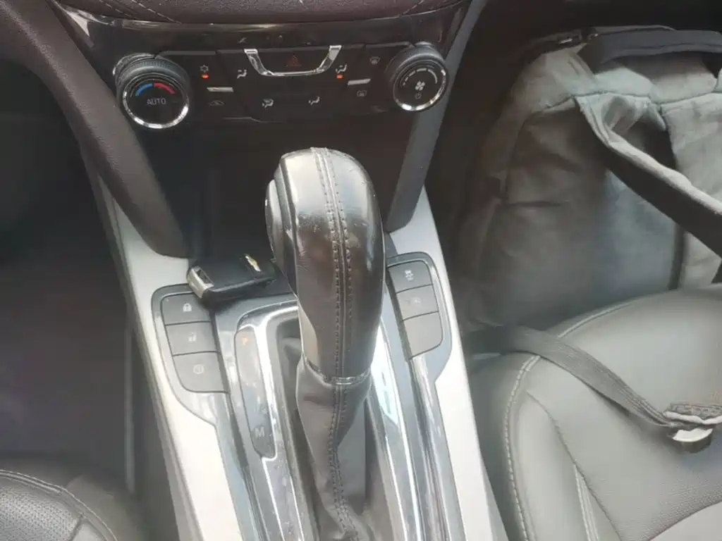 Chevrolet Malibu — миниатюра 14