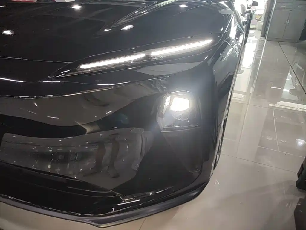 NIO ET5T — миниатюра 24