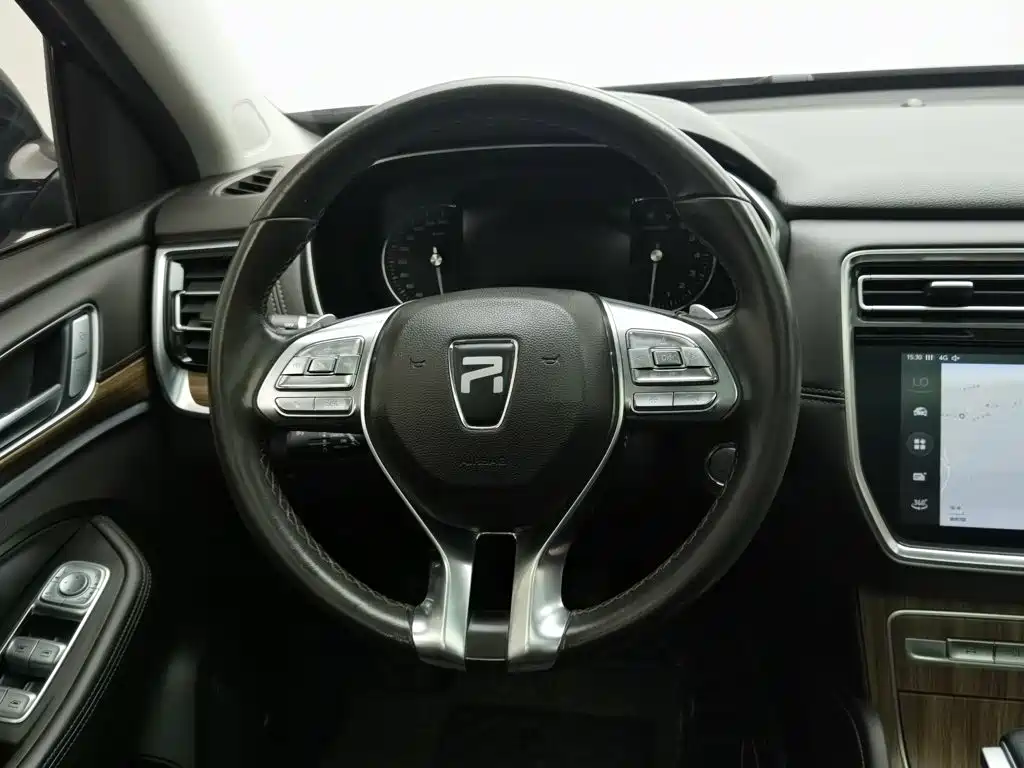 Roewe RX8 — миниатюра 11