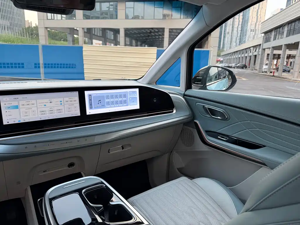 Maxus Dajia 9 — миниатюра 8