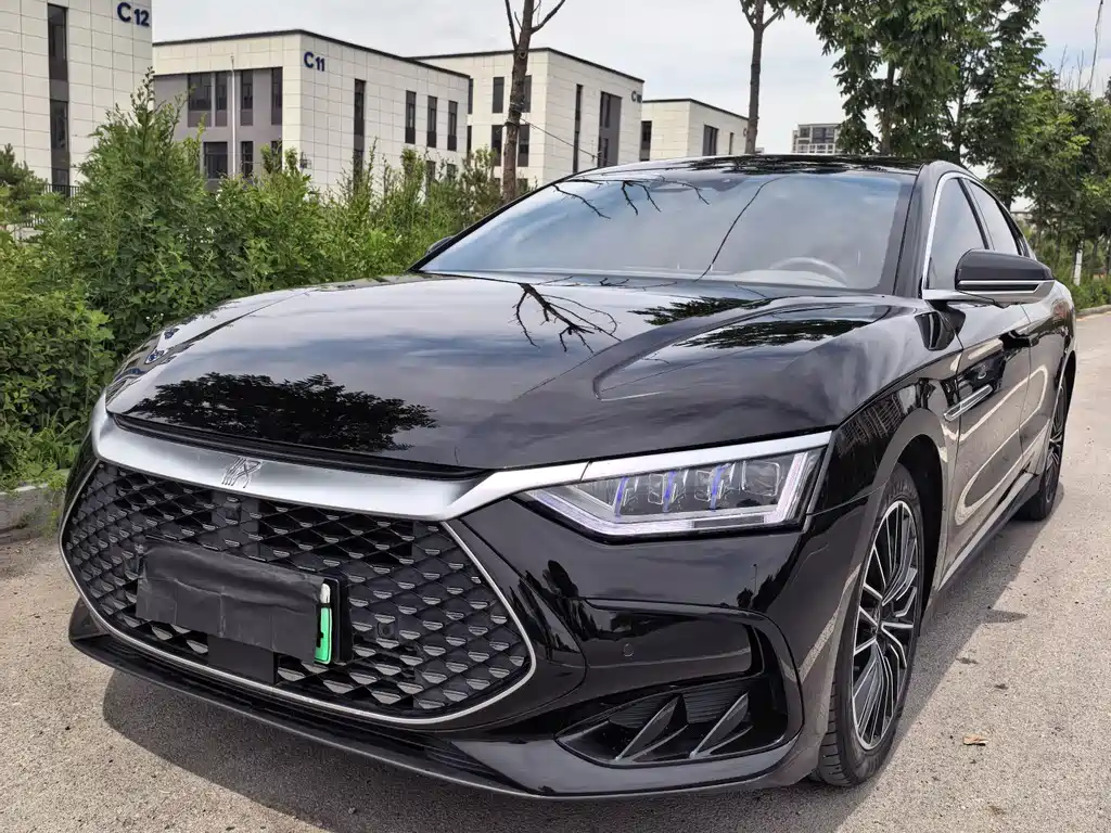 BYD Han 2023 DM-i Champion Edition 121KM Premium Type