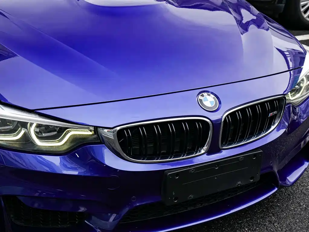 BMW M4 — миниатюра 3