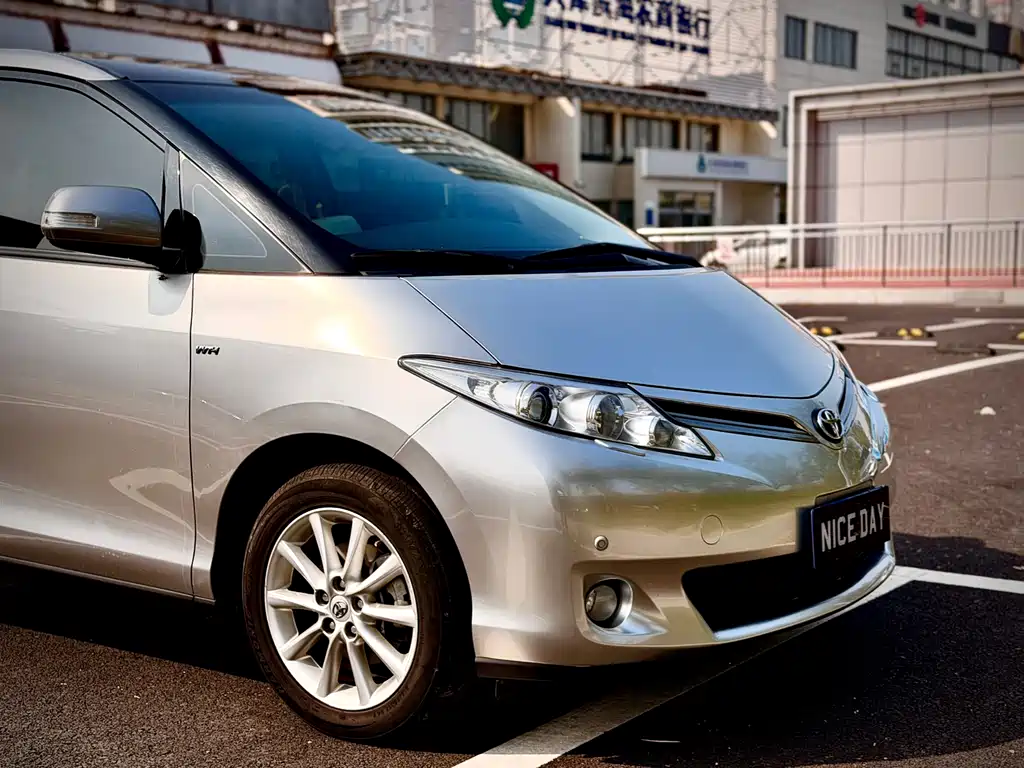 Toyota Previa — миниатюра 15