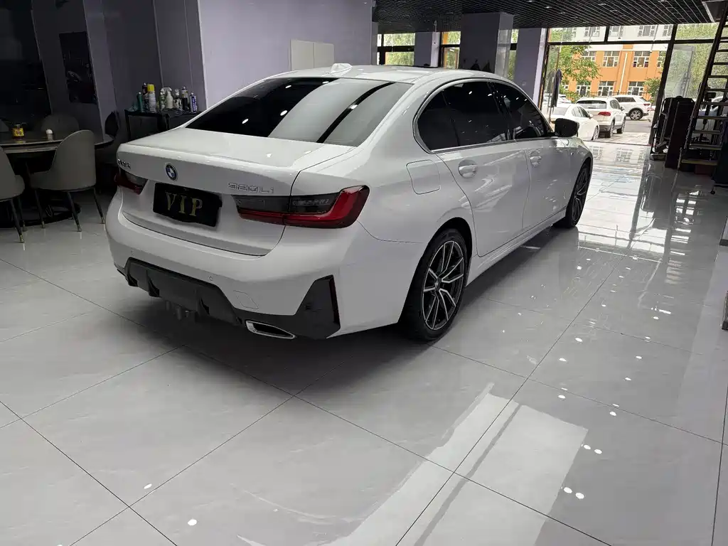 BMW 3 Series — миниатюра 4